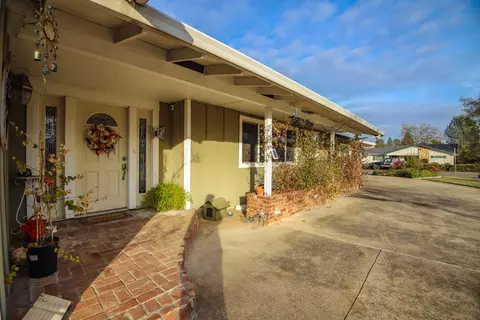 600 Joaquin, Redding, CA 96002 photo 3