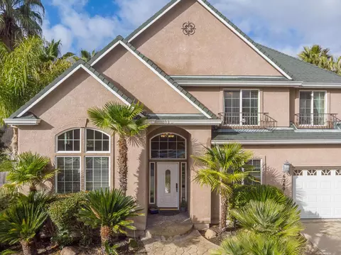6260 Carmel Dr, Redding, CA 96003