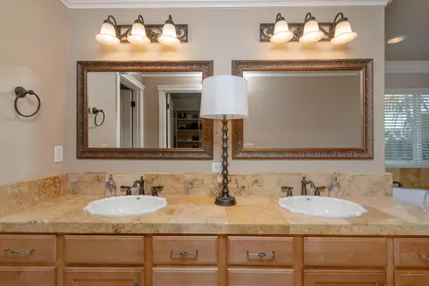 6260 Carmel Dr, Redding, CA 96003 photo 14