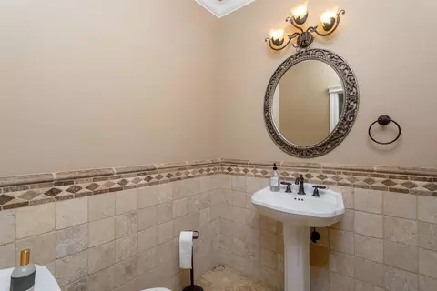 6260 Carmel Dr, Redding, CA 96003 photo 5