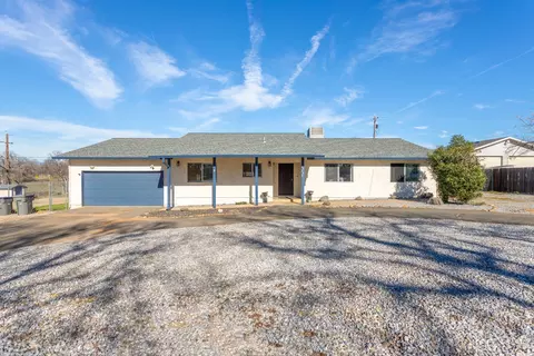 20348 Gibson Ct, Redding, CA 96002 photo 1
