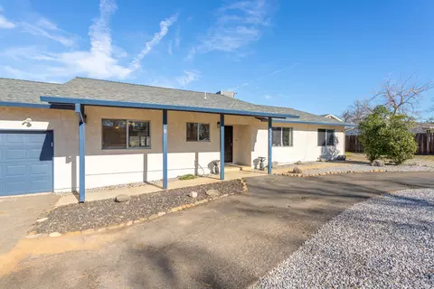 20348 Gibson Ct, Redding, CA 96002 photo 5