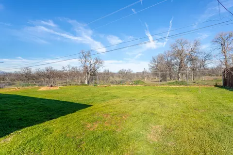 20348 Gibson Ct, Redding, CA 96002 photo 27