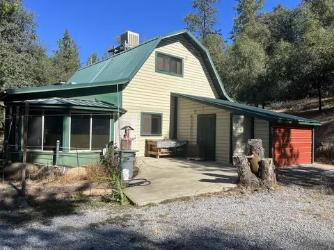 15101 Summer Shade Ln, Redding, CA 96003 photo 1