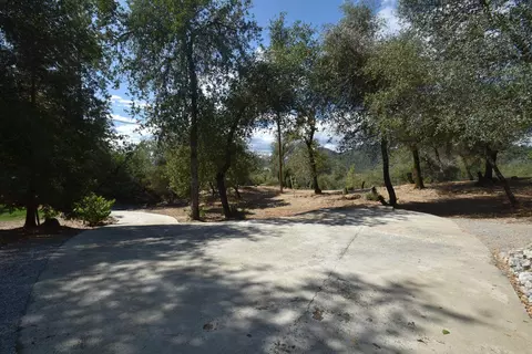15101 Summer Shade Ln, Redding, CA 96003 photo 27