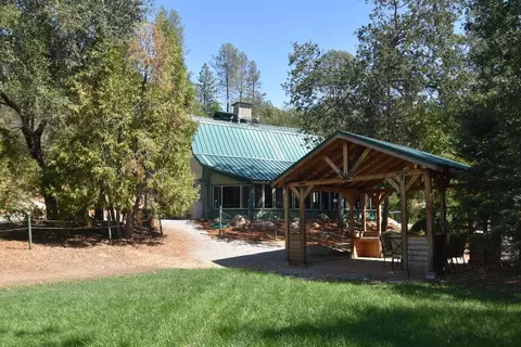 15101 Summer Shade Ln, Redding, CA 96003 photo 14