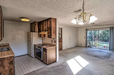4597 Cedars Rd, Redding, CA 96001 photo 3