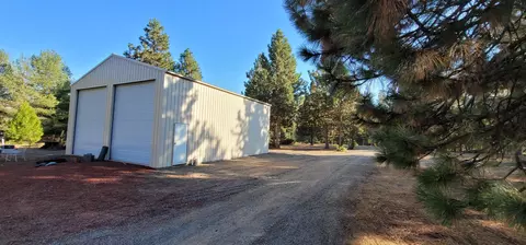 39530 Mcarthur Rd, Fall River Mills, CA 96028 photo 4