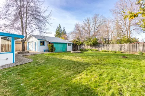 146 Woodhill Dr, Redding, CA 96003 photo 25