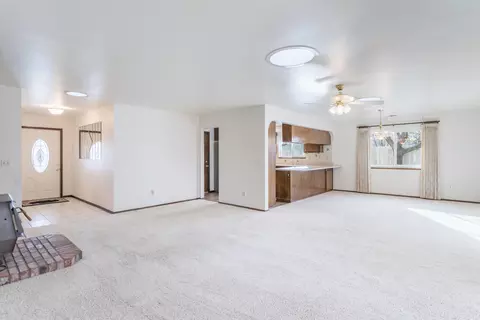 146 Woodhill Dr, Redding, CA 96003 photo 6