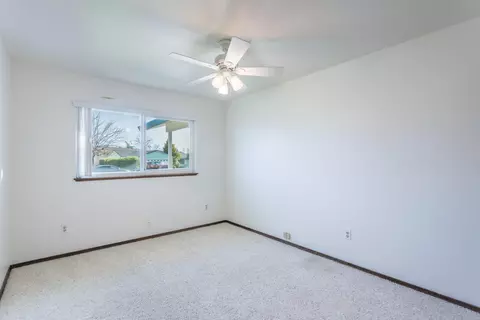 146 Woodhill Dr, Redding, CA 96003 photo 18
