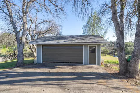 15981 Frontiersman Dr, Redding, CA 96001 photo 7