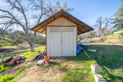 15981 Frontiersman Dr, Redding, CA 96001 photo 44