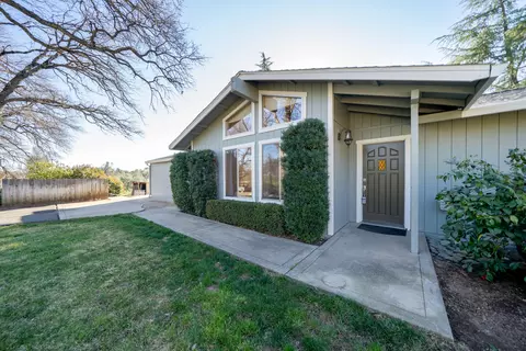 15981 Frontiersman Dr, Redding, CA 96001 photo 4