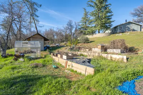 15981 Frontiersman Dr, Redding, CA 96001 photo 42