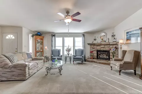 4698 Maple Trl, Redding, CA 96003 photo 4