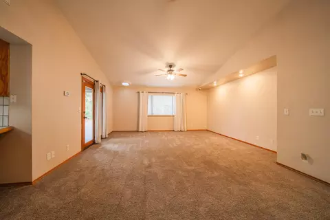 2023 Oconner Ave, Redding, CA 96001 photo 3