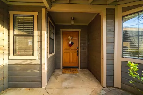 2023 Oconner Ave, Redding, CA 96001 photo 2