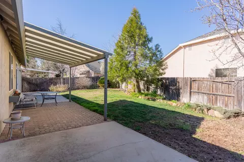 2378 Columbia Way, Redding, CA 96003 photo 13