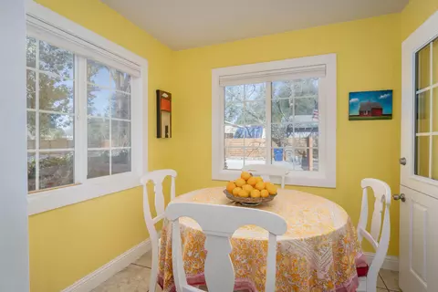 3231 Middleton Ln, Redding, CA 96002 photo 10