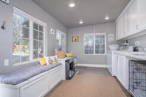 3231 Middleton Ln, Redding, CA 96002 photo 7