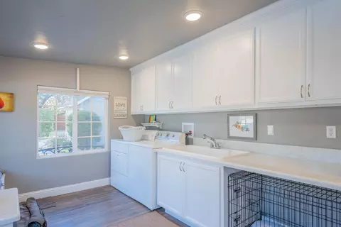 3231 Middleton Ln, Redding, CA 96002 photo 8