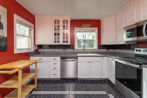 935 Gold St, Redding, CA 96001 photo 7