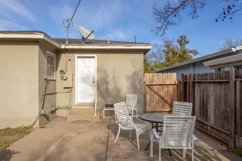 935 Gold St, Redding, CA 96001 photo 16