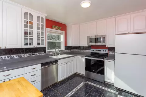 935 Gold St, Redding, CA 96001 photo 8