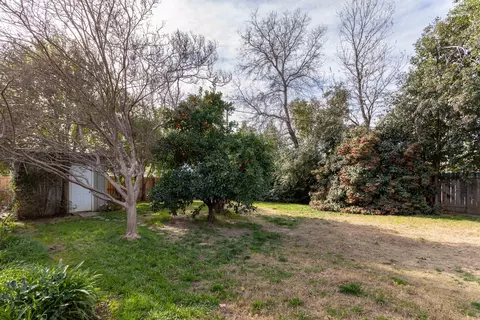 935 Gold St, Redding, CA 96001 photo 17