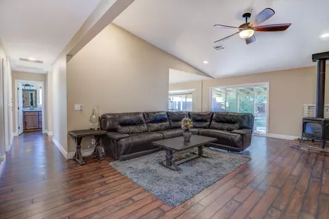 2255 Snow Ln, Redding, CA 96003 photo 18