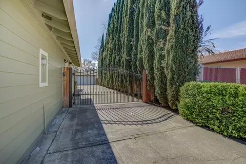 2255 Snow Ln, Redding, CA 96003 photo 49