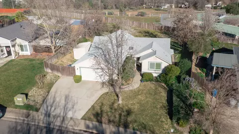 565 Springer Dr, Redding, CA 96003 photo 20