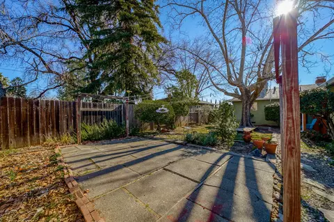 2118 Miller St, Redding, CA 96001 photo 32