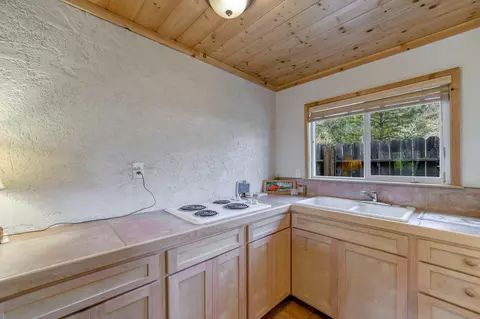 2118 Miller St, Redding, CA 96001 photo 28