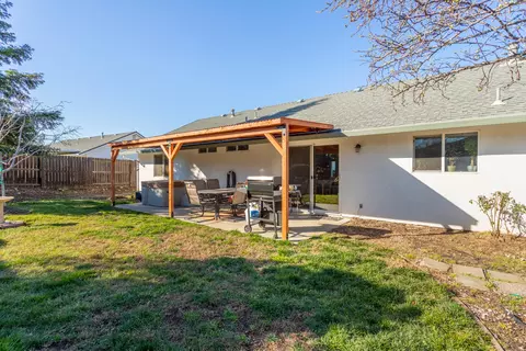 2661 Brooch Ct, Redding, CA 96001 photo 21