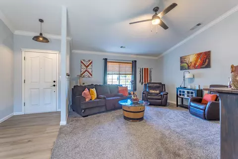 2661 Brooch Ct, Redding, CA 96001 photo 4