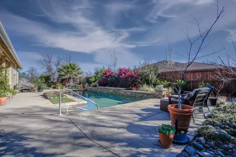 1105 Colorado Ct, Redding, CA 96003 photo 14