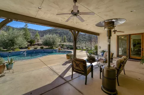 9805 Brickwood Dr, Redding, CA 96001 photo 28