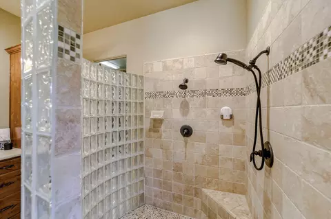 9805 Brickwood Dr, Redding, CA 96001 photo 15