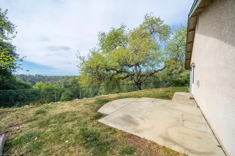 2795 Blue Bell Dr, Redding, CA 96001 photo 39