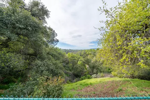 2795 Blue Bell Dr, Redding, CA 96001 photo 40