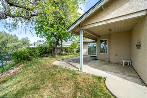 2795 Blue Bell Dr, Redding, CA 96001 photo 36
