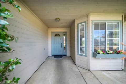 2795 Blue Bell Dr, Redding, CA 96001 photo 1