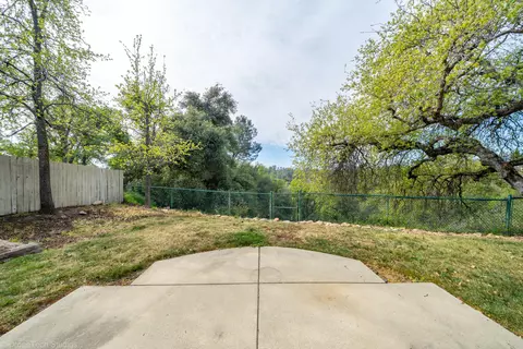 2795 Blue Bell Dr, Redding, CA 96001 photo 41