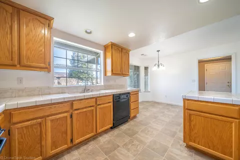 2795 Blue Bell Dr, Redding, CA 96001 photo 21