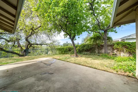 2795 Blue Bell Dr, Redding, CA 96001 photo 32