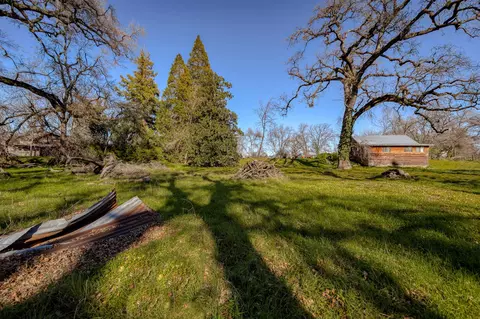 19018 W Niles Ln, Redding, CA 96002 photo 1