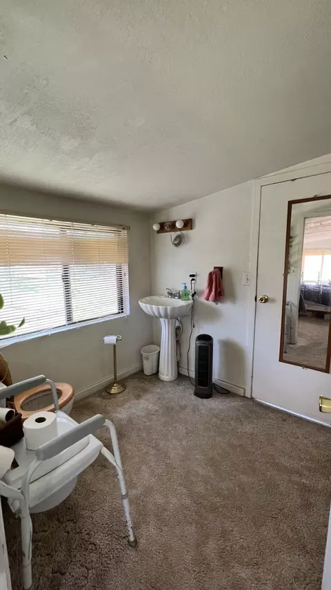 19018 W Niles Ln, Redding, CA 96002 photo 34