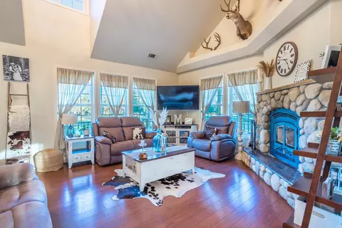 10416 Nora, Redding, CA 96003 photo 11
